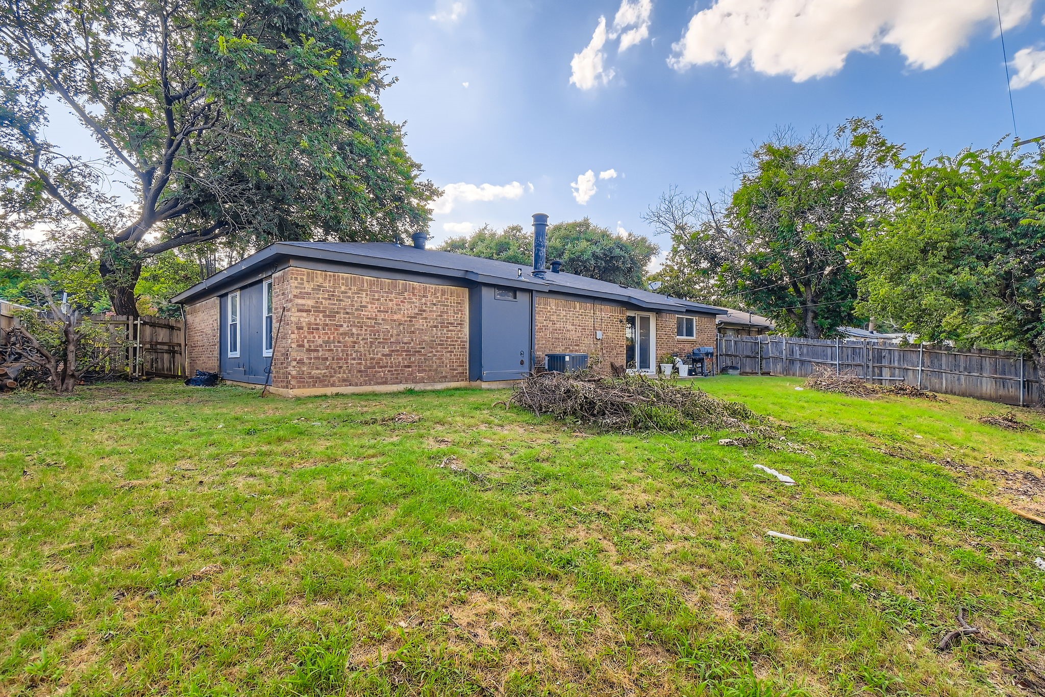 3719 French Wood Drive Arlington TX 76016