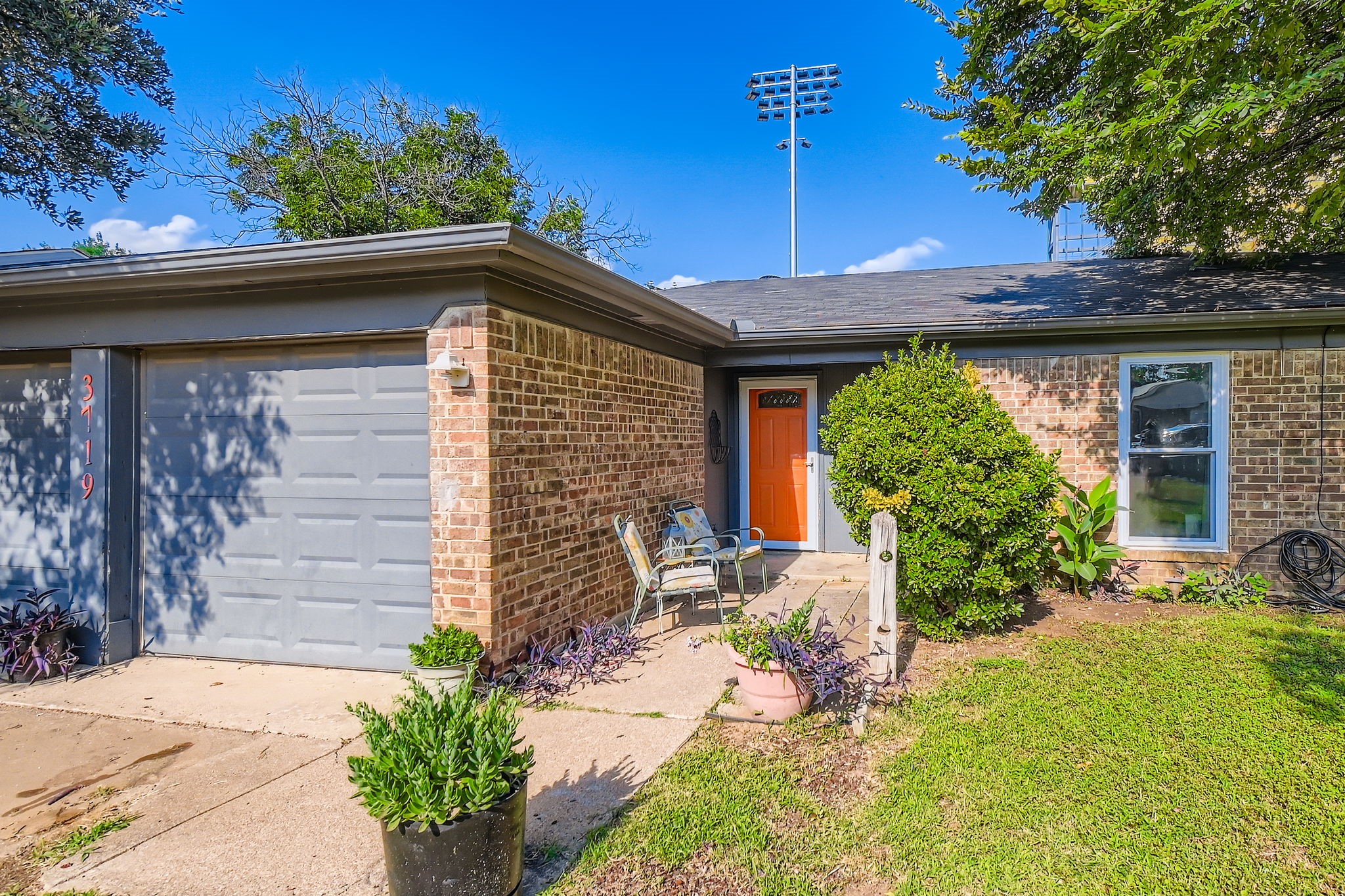 3719 French Wood Drive Arlington TX 76016