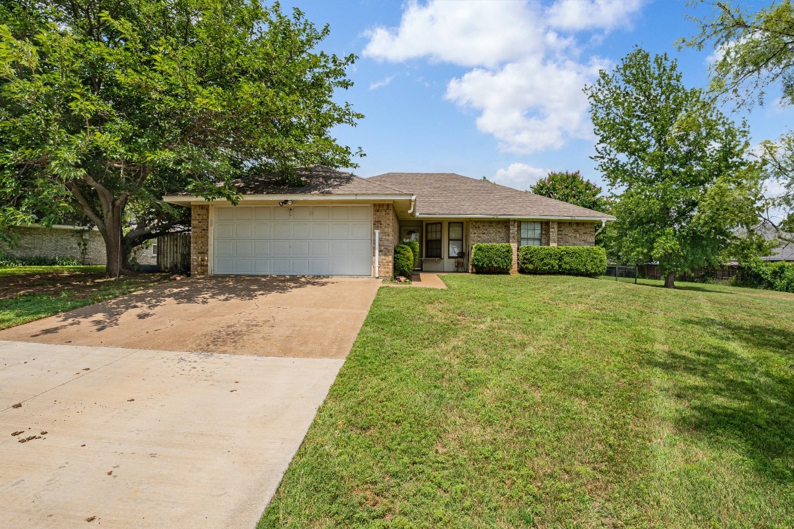 106 Marys Lane Weatherford TX 76086