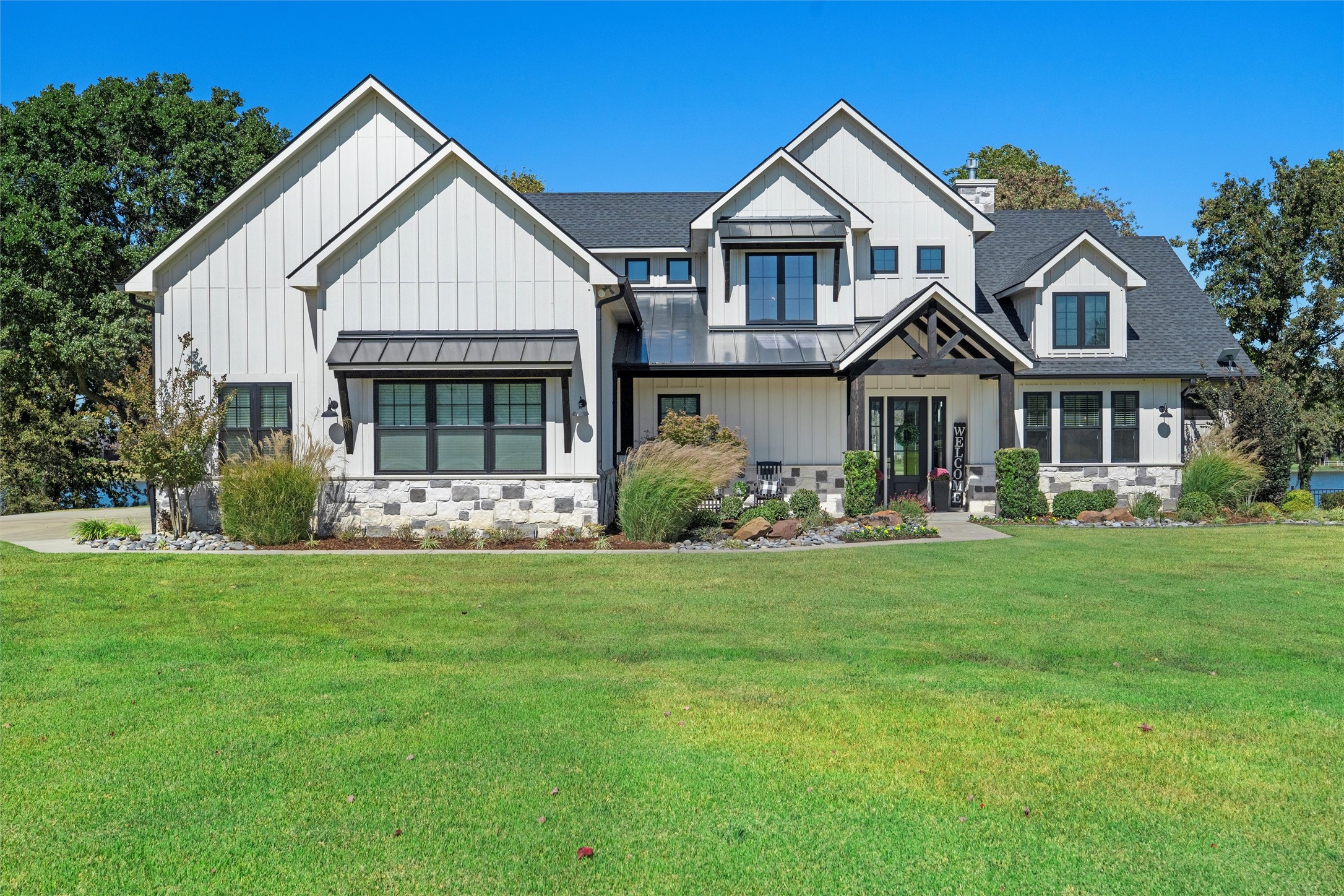 1121 The Shores Drive Corsicana TX 75109