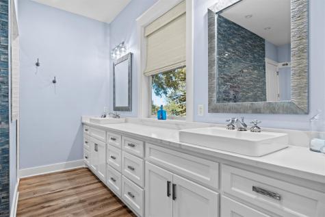 1121 The Shores Drive Corsicana TX 75109