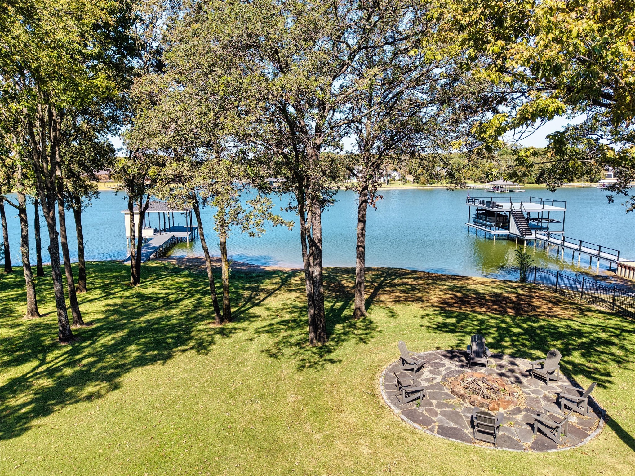 1121 The Shores Drive Corsicana TX 75109
