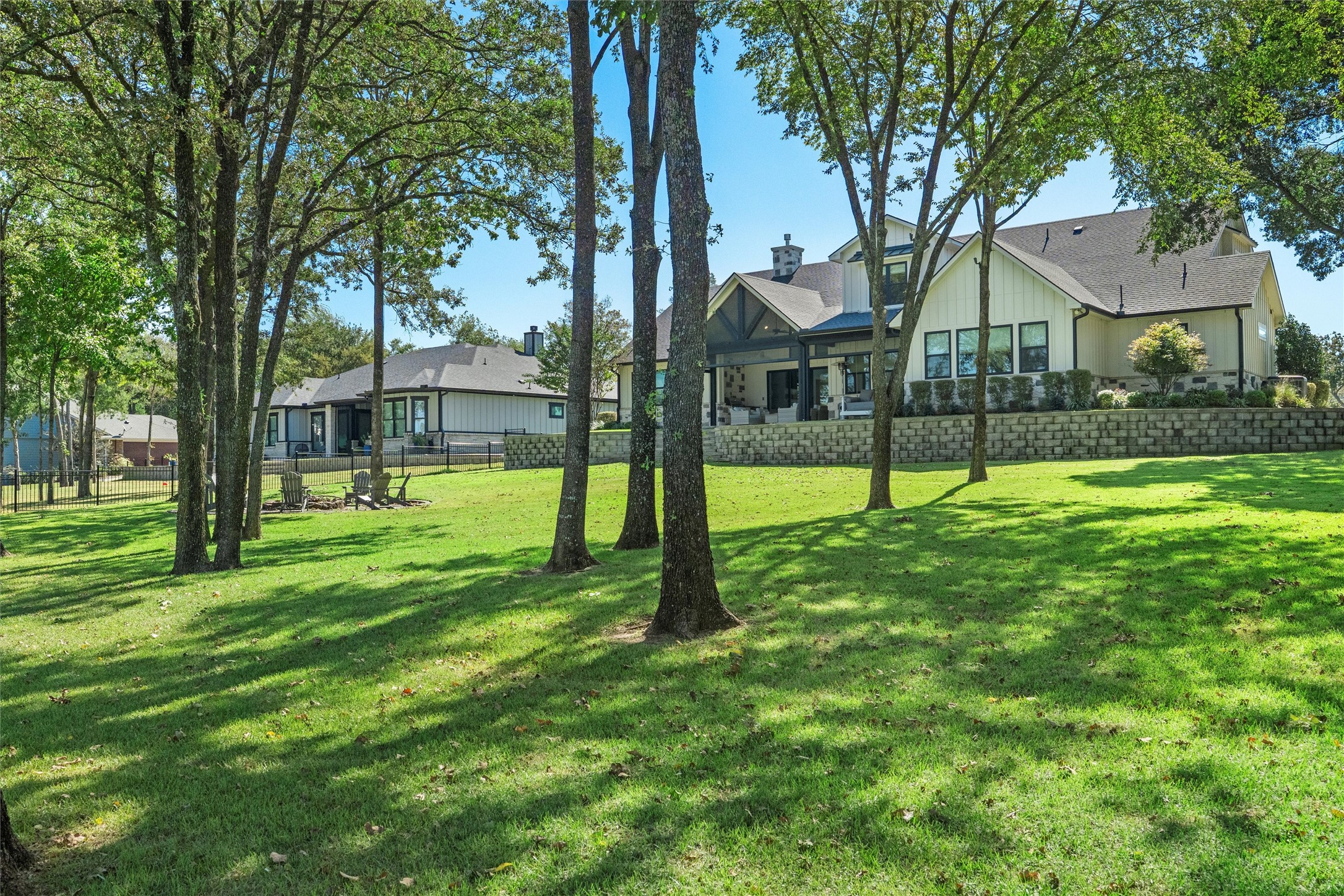 1121 The Shores Drive Corsicana TX 75109