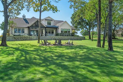 1121 The Shores Drive Corsicana TX 75109