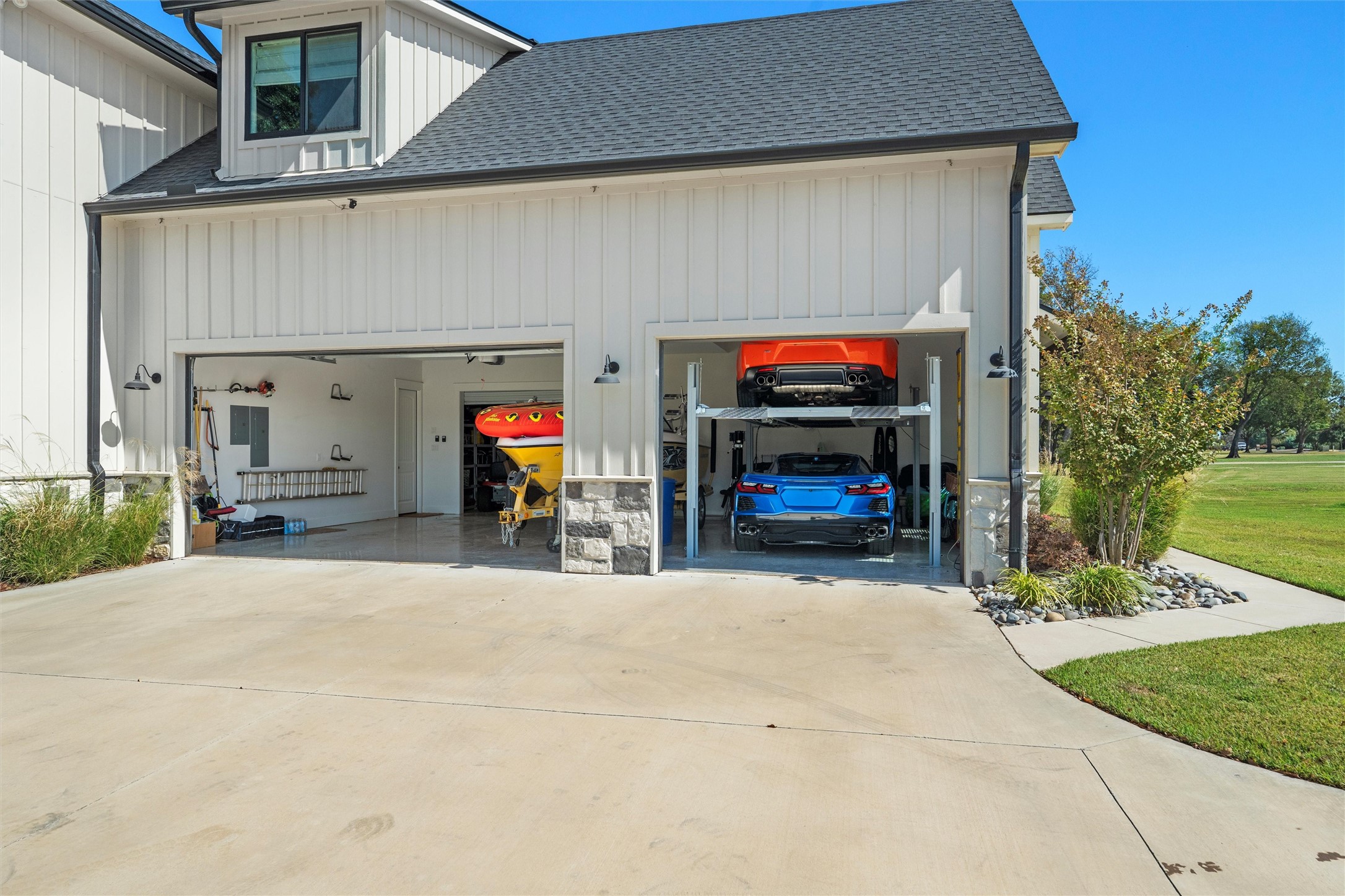 1121 The Shores Drive Corsicana TX 75109