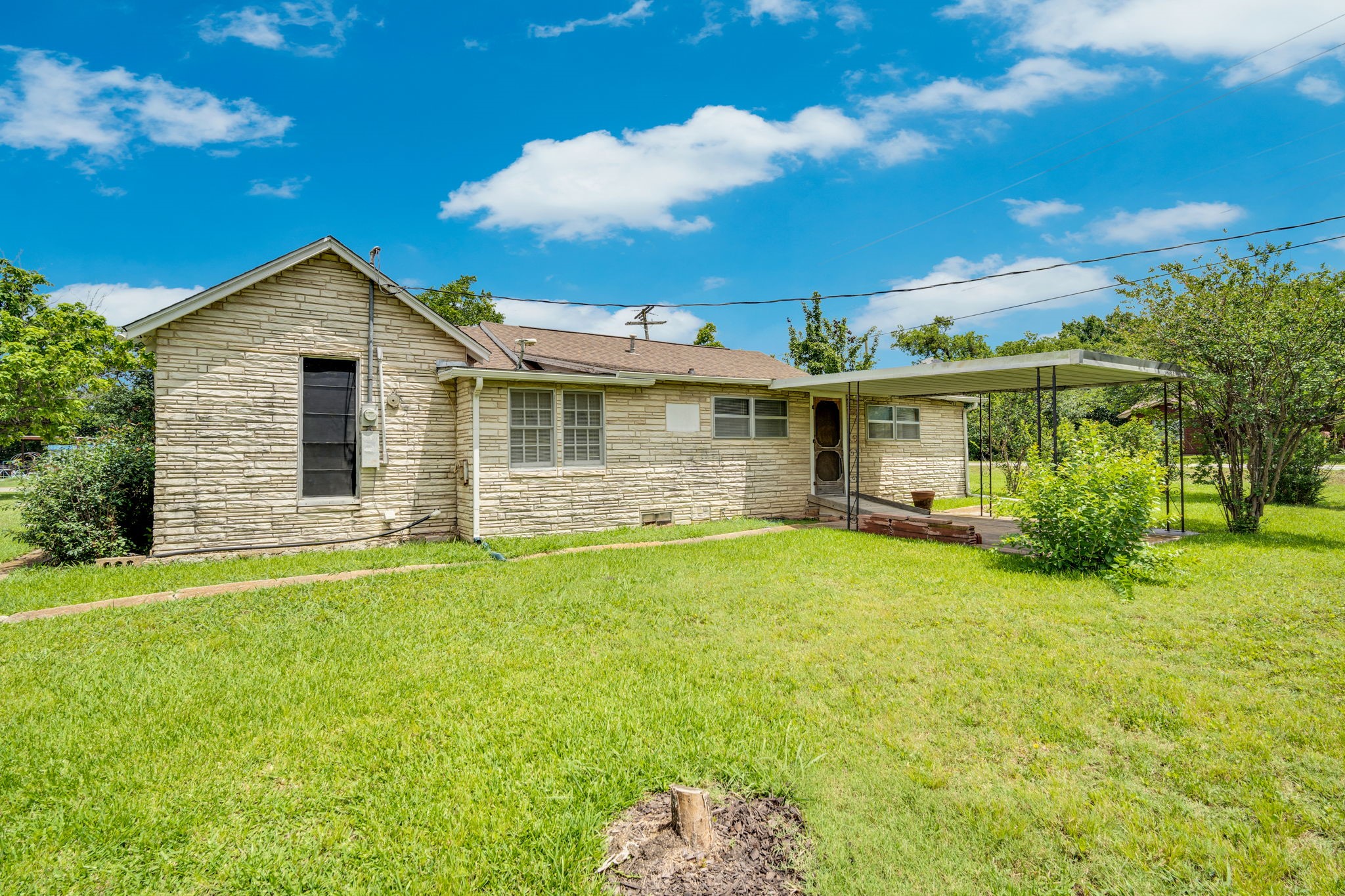 508 E Henderson Street Itasca TX 76055