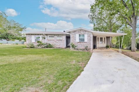 1024 Newby Avenue Bridgeport TX 76426