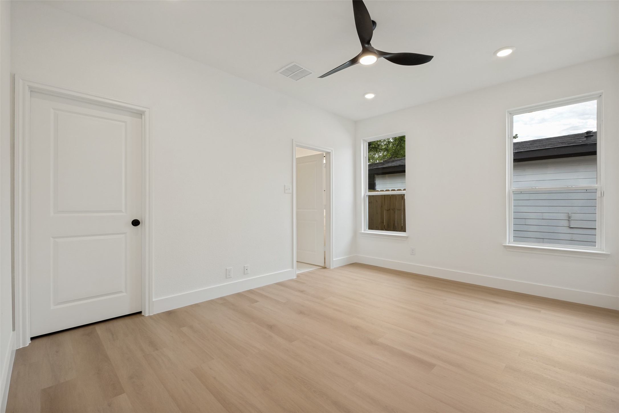 642 Bethpage Avenue Dallas TX 75217