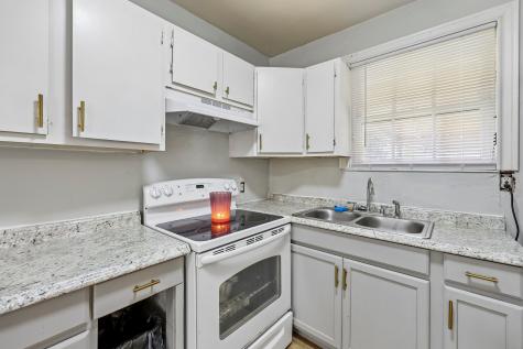 1215 Churchill Road River Oaks TX 76114