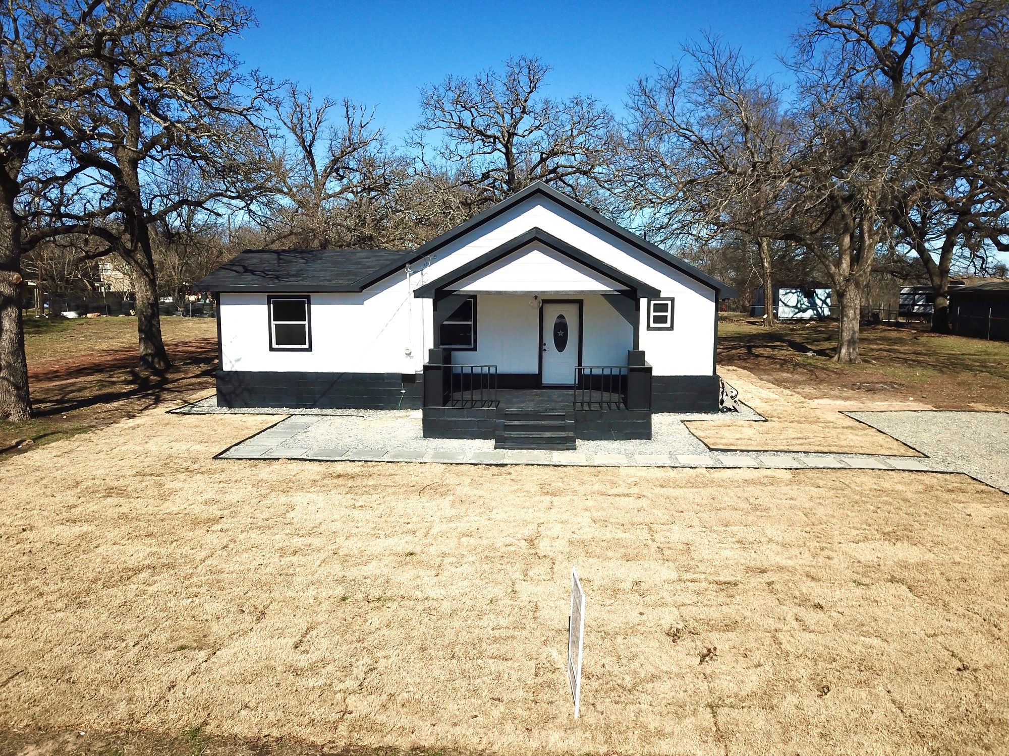 909 E Sears Street Denison TX 75021