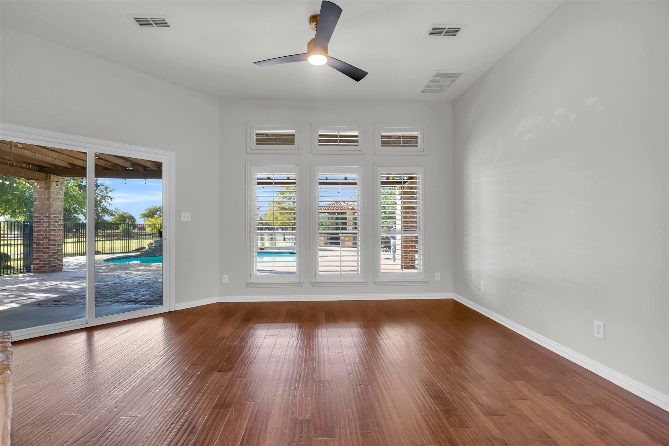 2200 Twin Creeks Court Pilot Point TX 76258