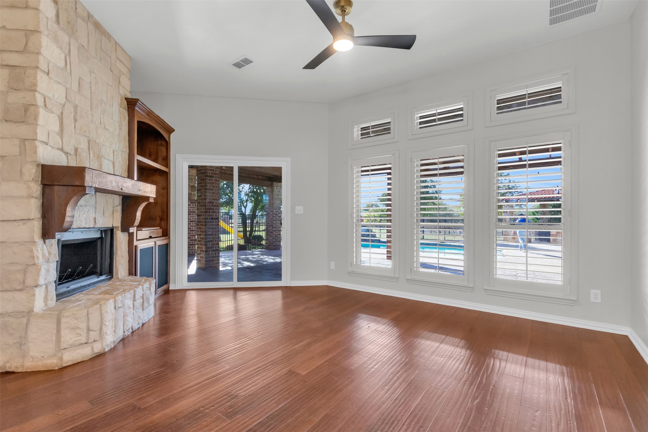 2200 Twin Creeks Court Pilot Point TX 76258