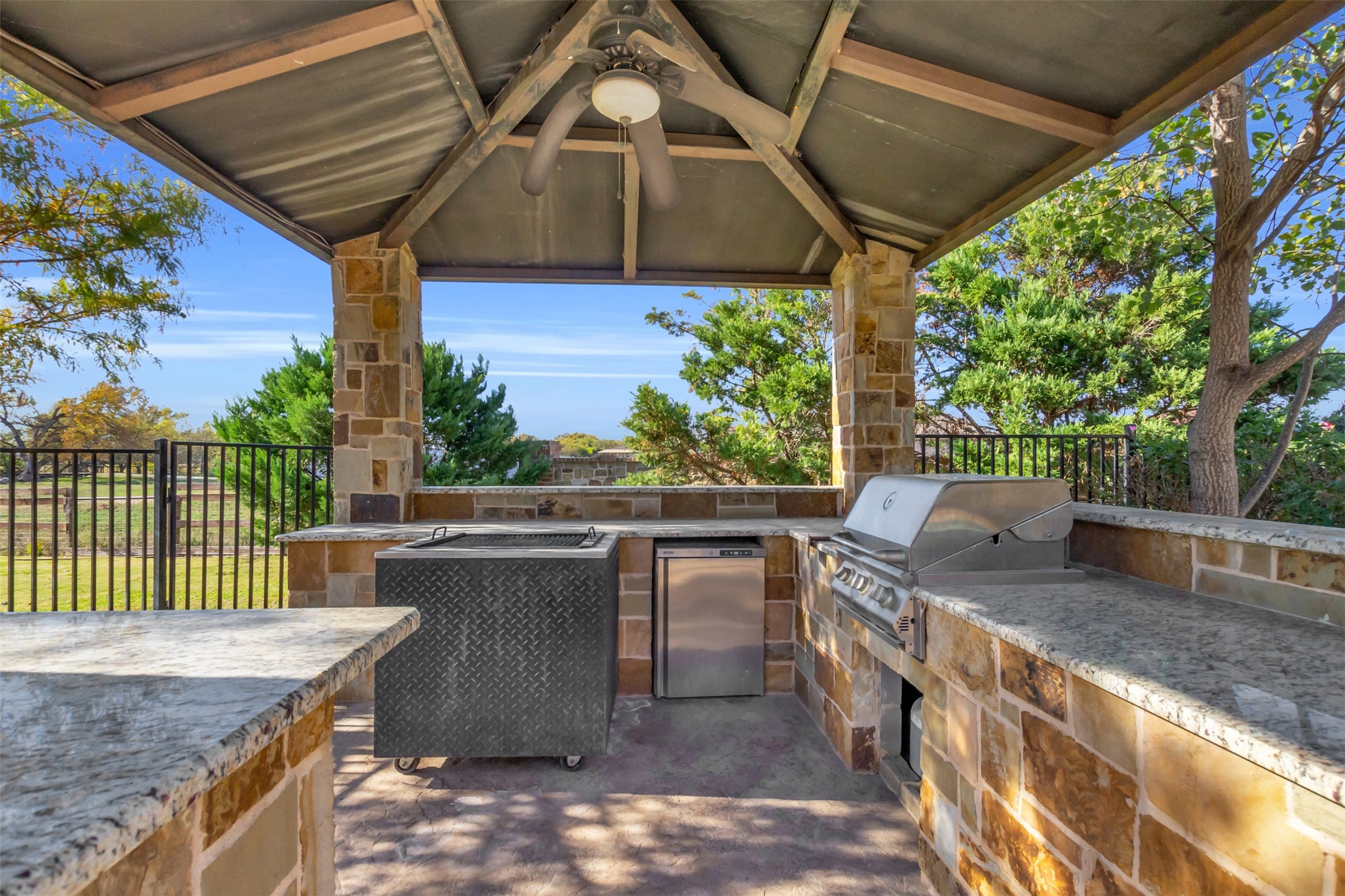 2200 Twin Creeks Court Pilot Point TX 76258