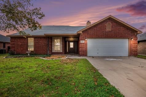 1855 Roadrunner Drive Weatherford TX 76088