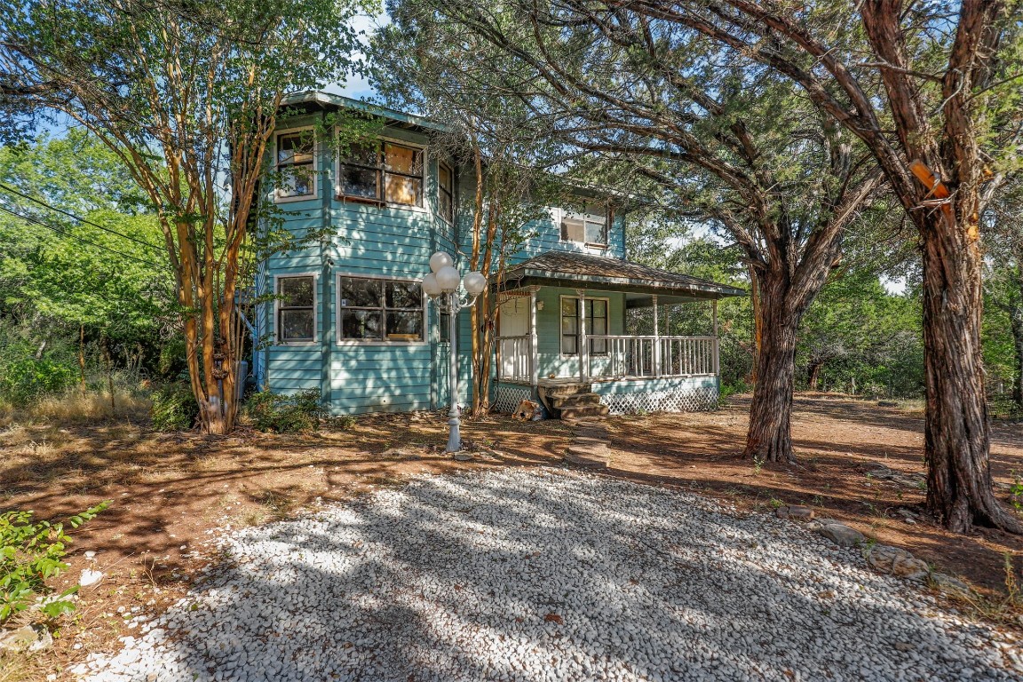 2704 Canyon Trail Granbury TX 76048