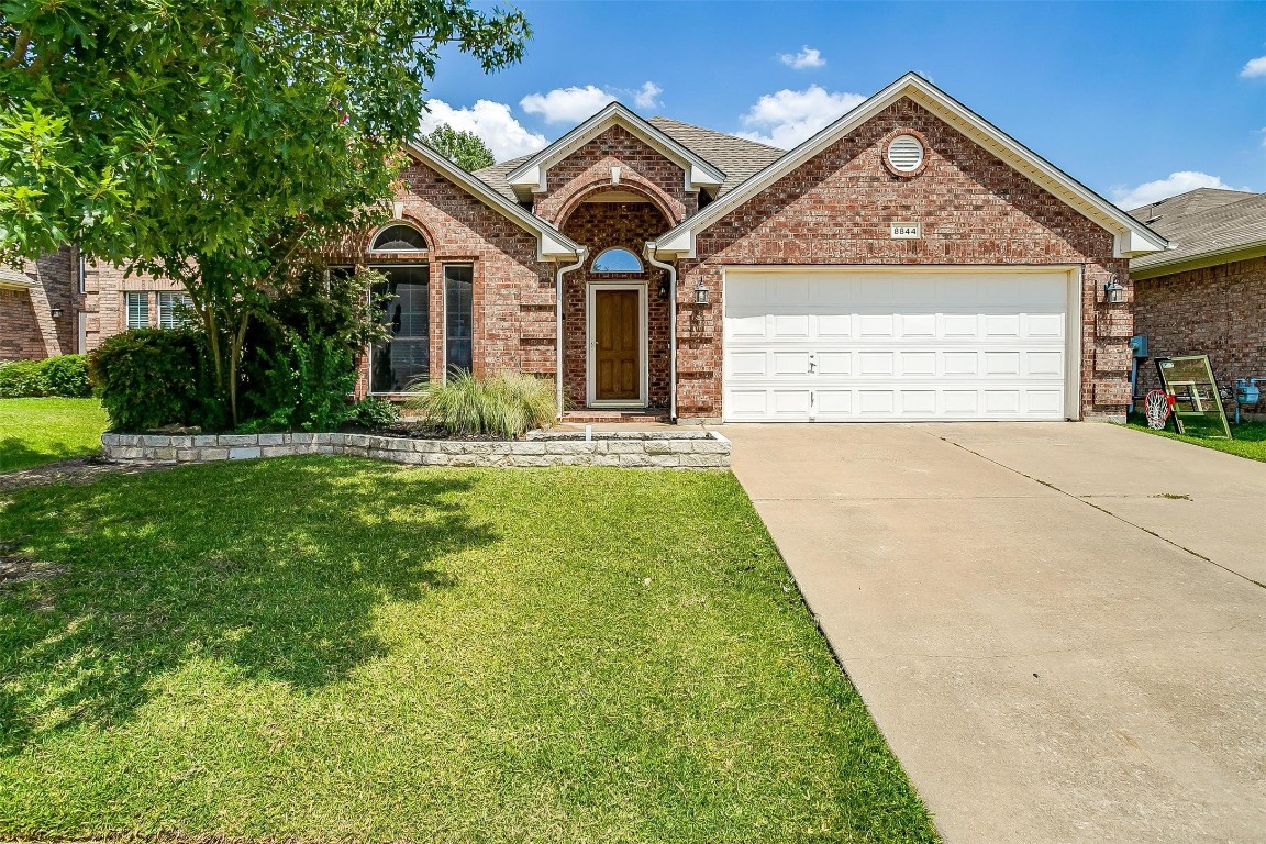 8844 Fayetteville Drive Fort Worth TX 76244