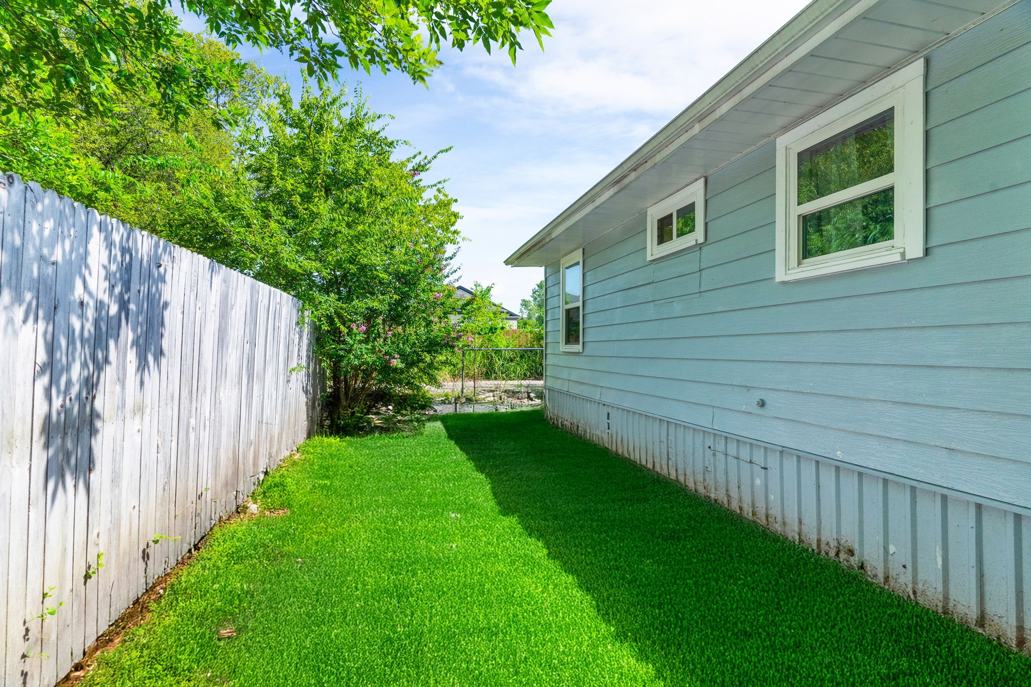 2512 Rainey Street Greenville TX 75401