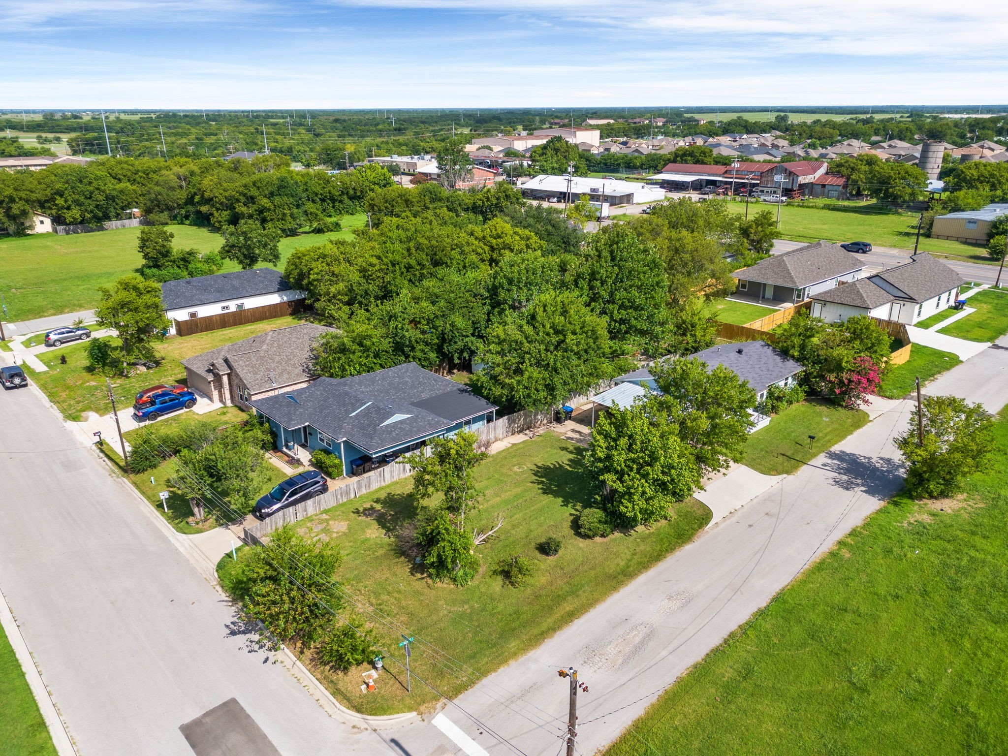 2512 Rainey Street Greenville TX 75401