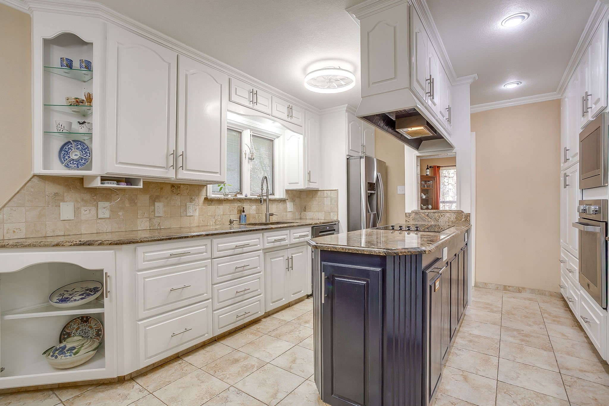 1205 Shady Creek Drive Euless TX 76040
