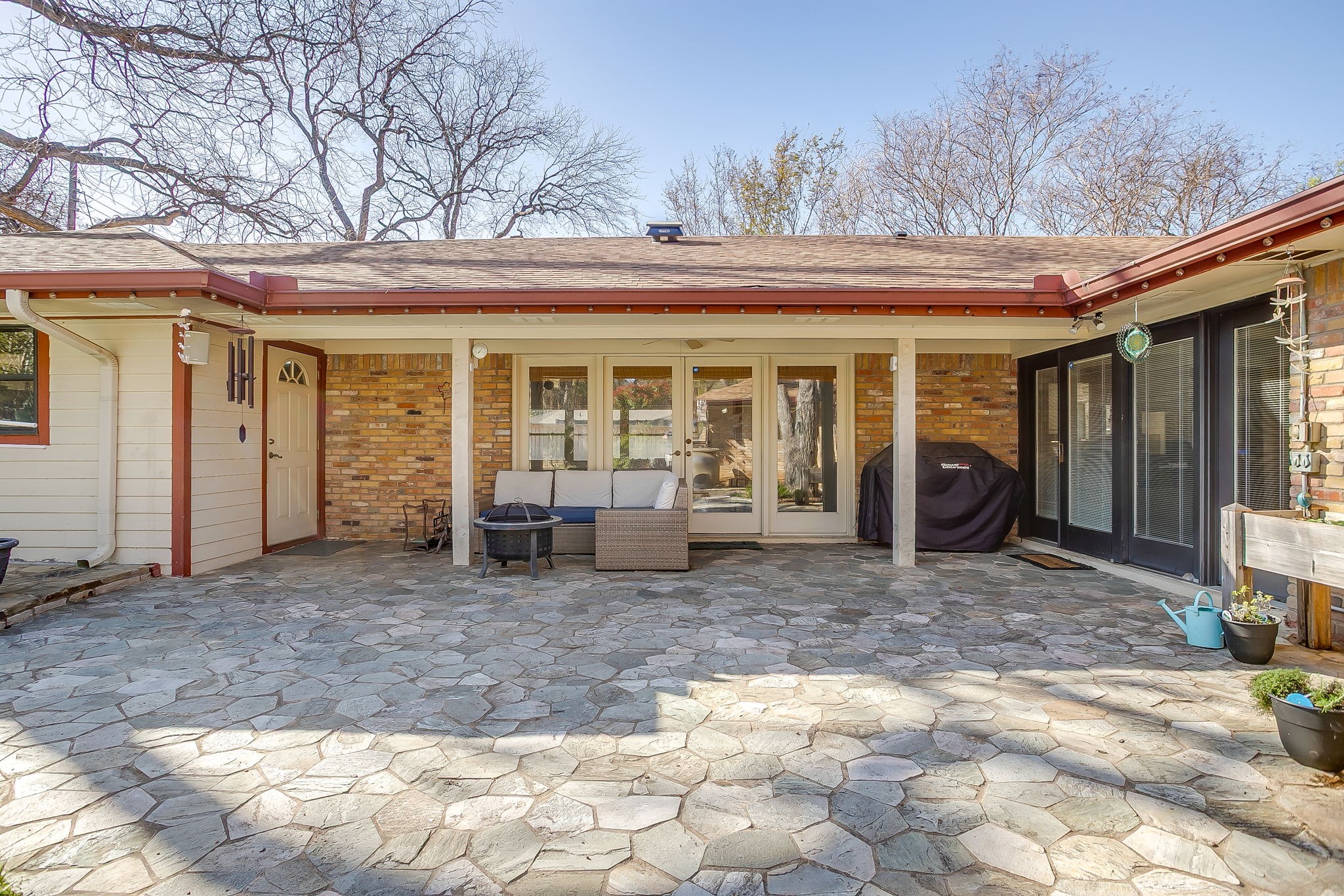 1205 Shady Creek Drive Euless TX 76040