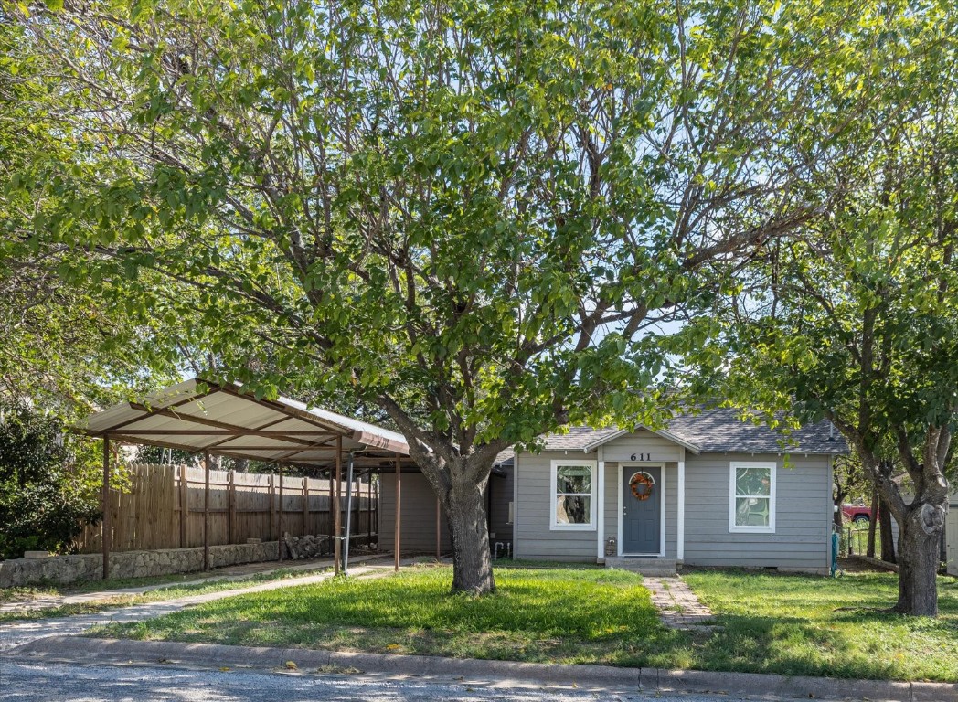 611 N Kirk Street Hico TX 76457
