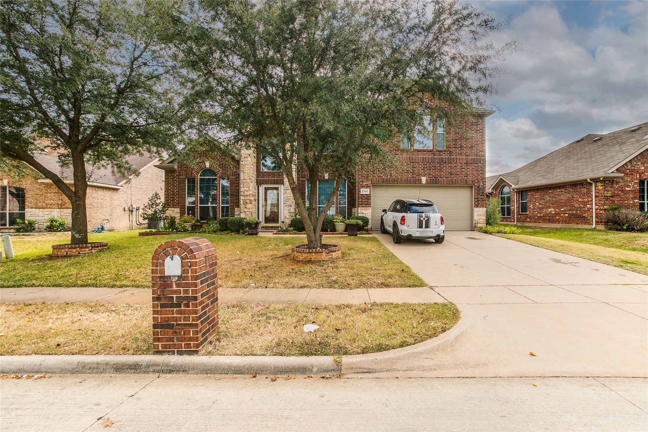 2347 Merlin Drive Grand Prairie TX 75052