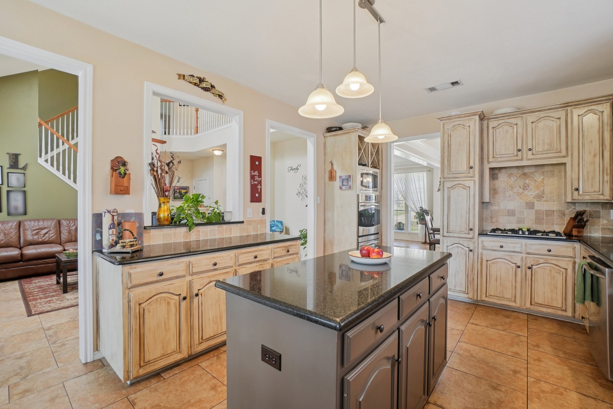 1825 Sandalwood Lane Grapevine TX 76051