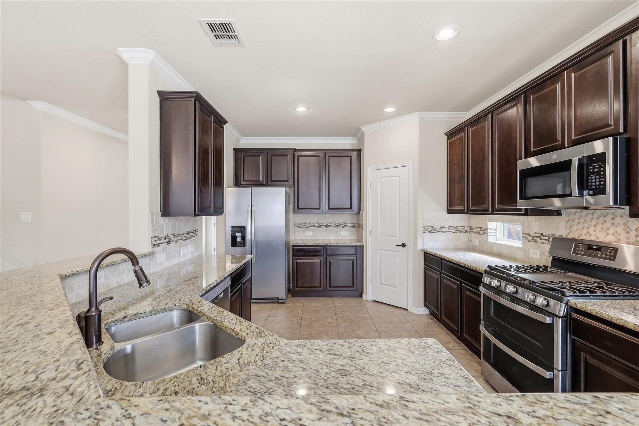 12001 Tobosa Circle Mckinney TX 75071