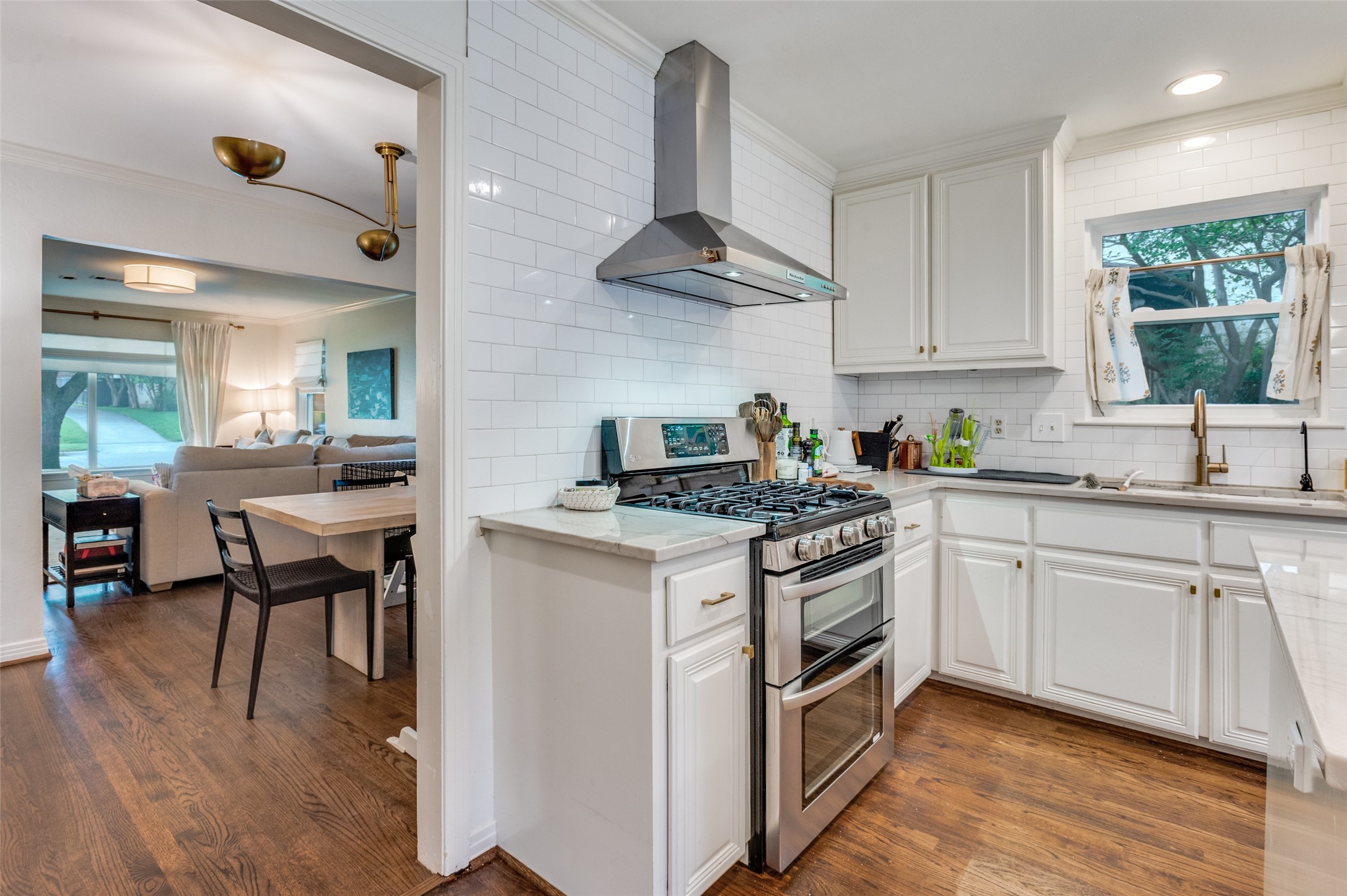6541 Winton Dallas TX 75214
