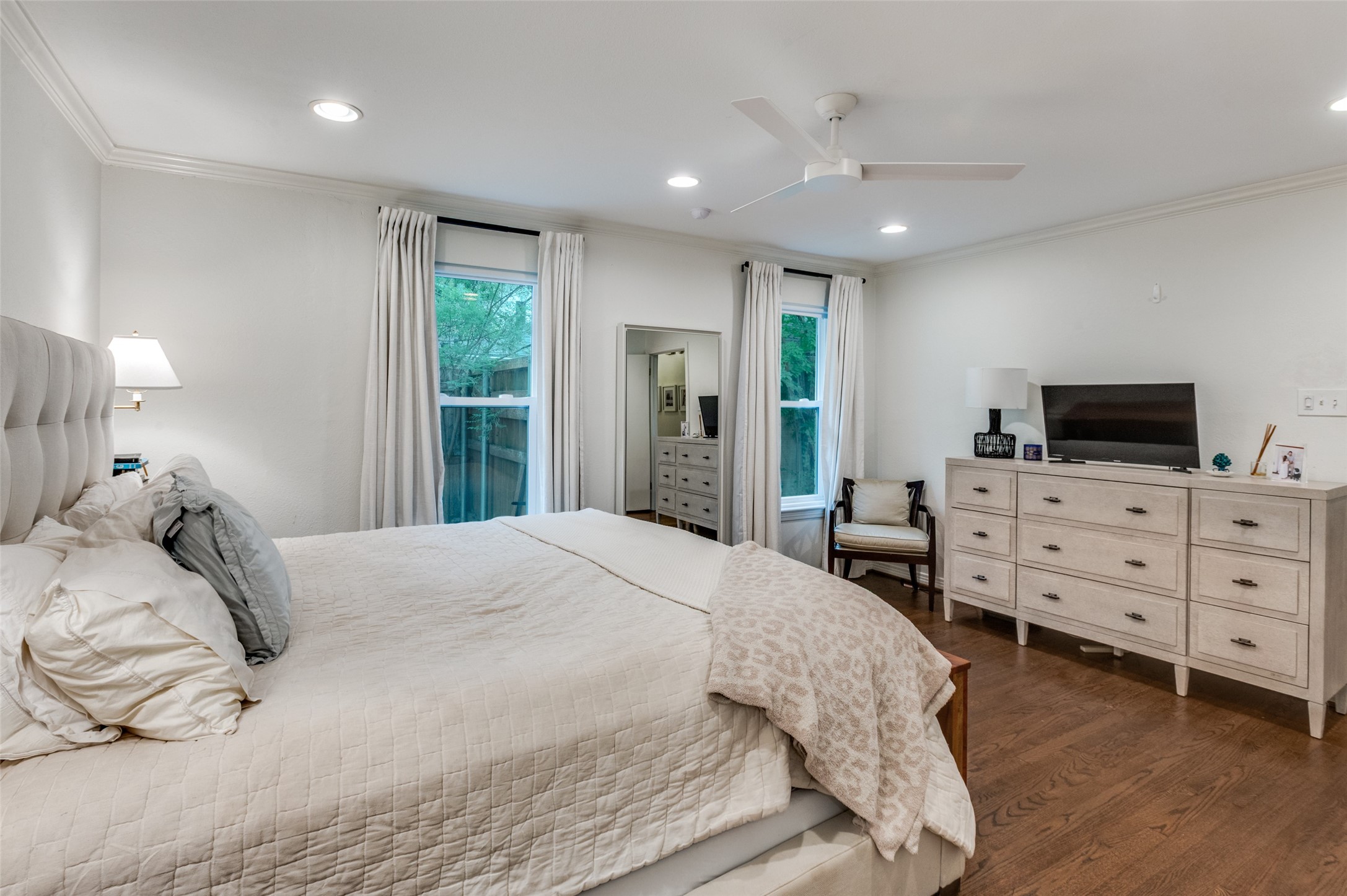 6541 Winton Dallas TX 75214