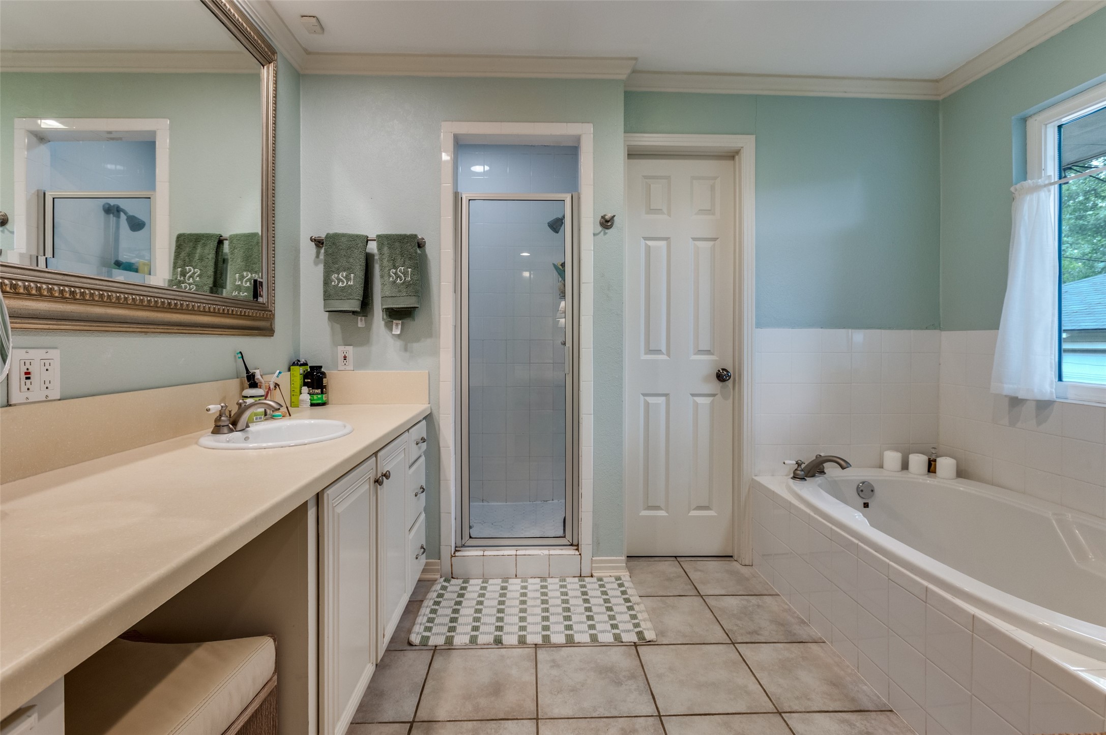 6541 Winton Dallas TX 75214