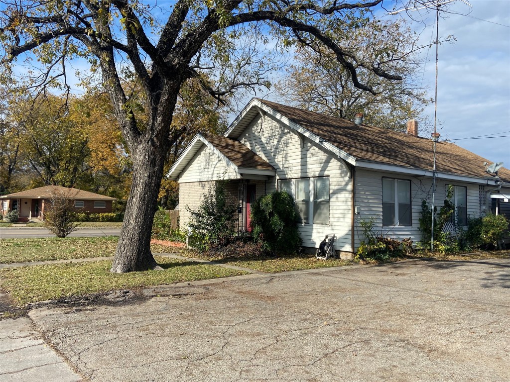 519 W 3rd Street Clifton TX 76634