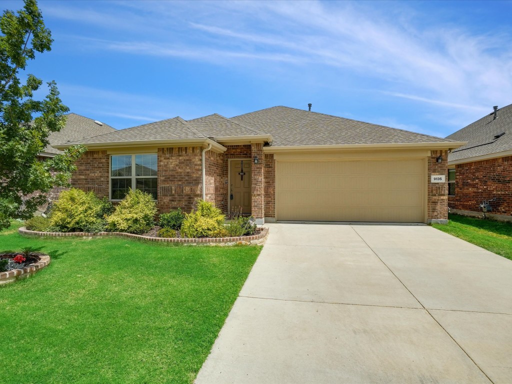 9135 Southfield Lane Arlington TX 76002