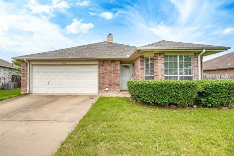 3010 Bradwood Avenue Grand Prairie TX 75052