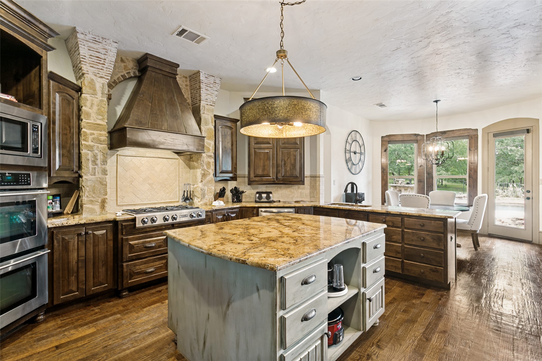 1985 Woodland Drive Cross Roads TX 76227