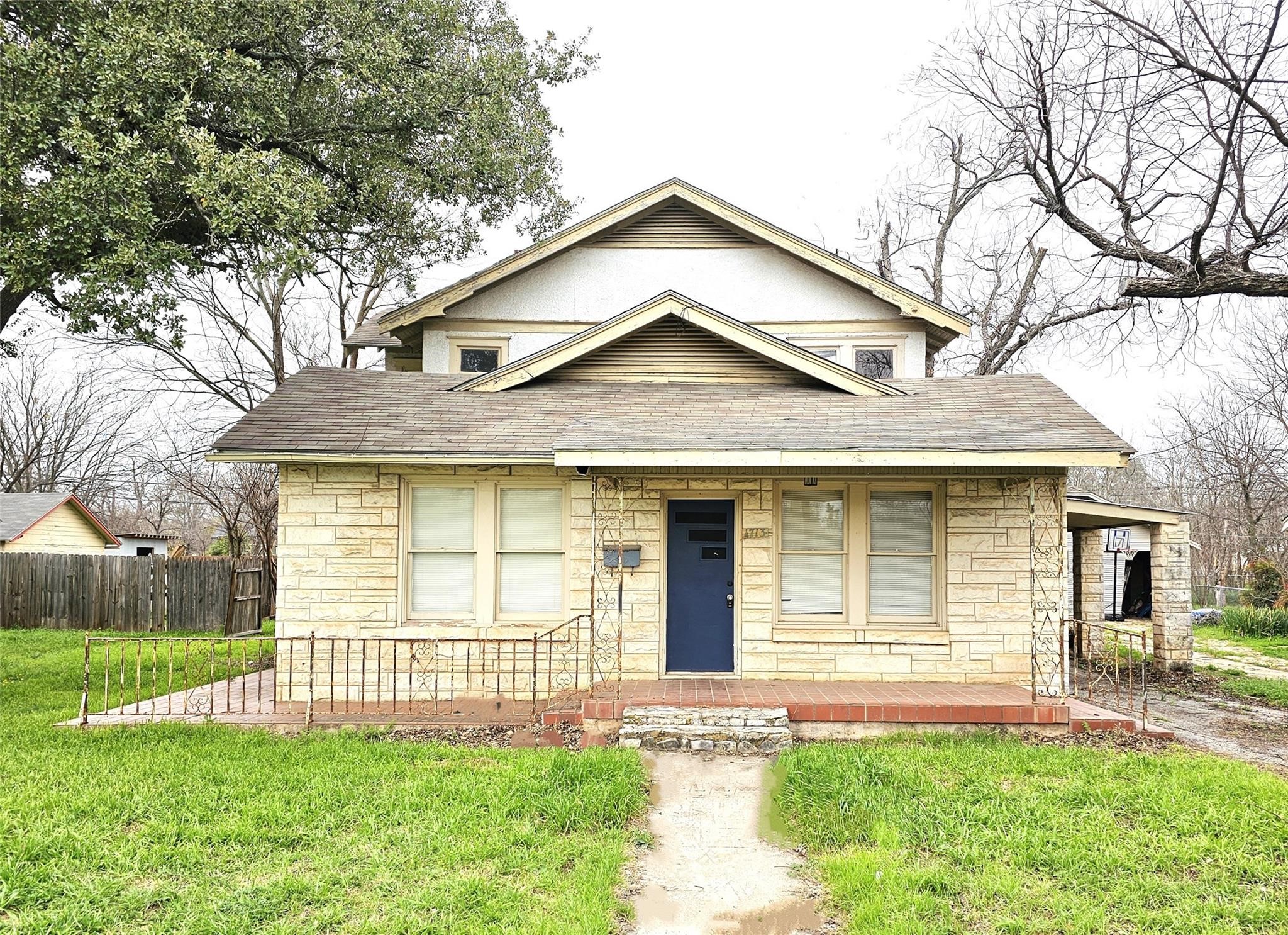 1713 Durham Avenue Brownwood TX 76801