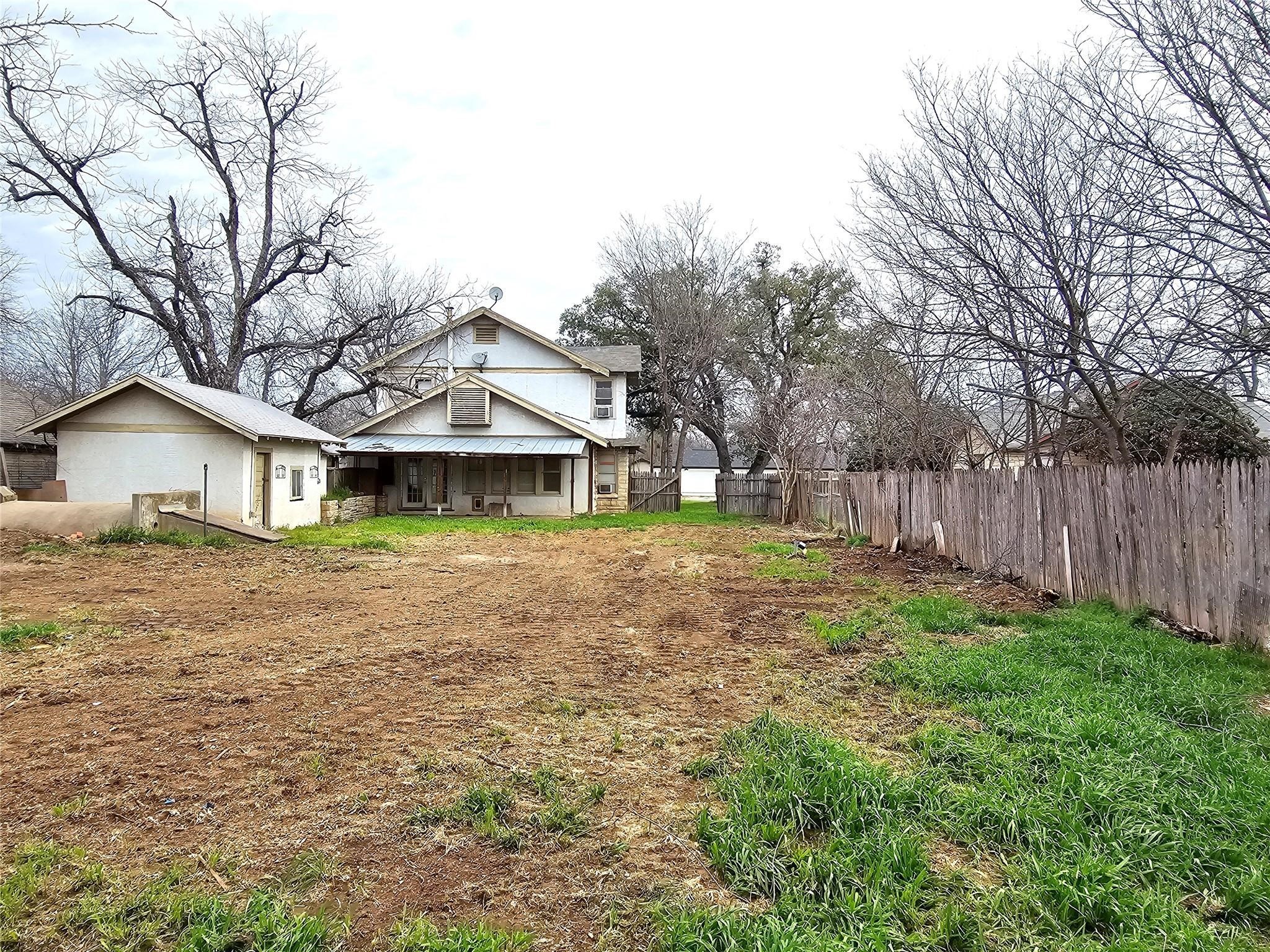 1713 Durham Avenue Brownwood TX 76801