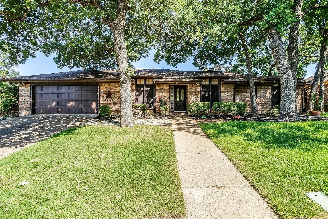 4709 Chapel Springs Court Arlington TX 76017