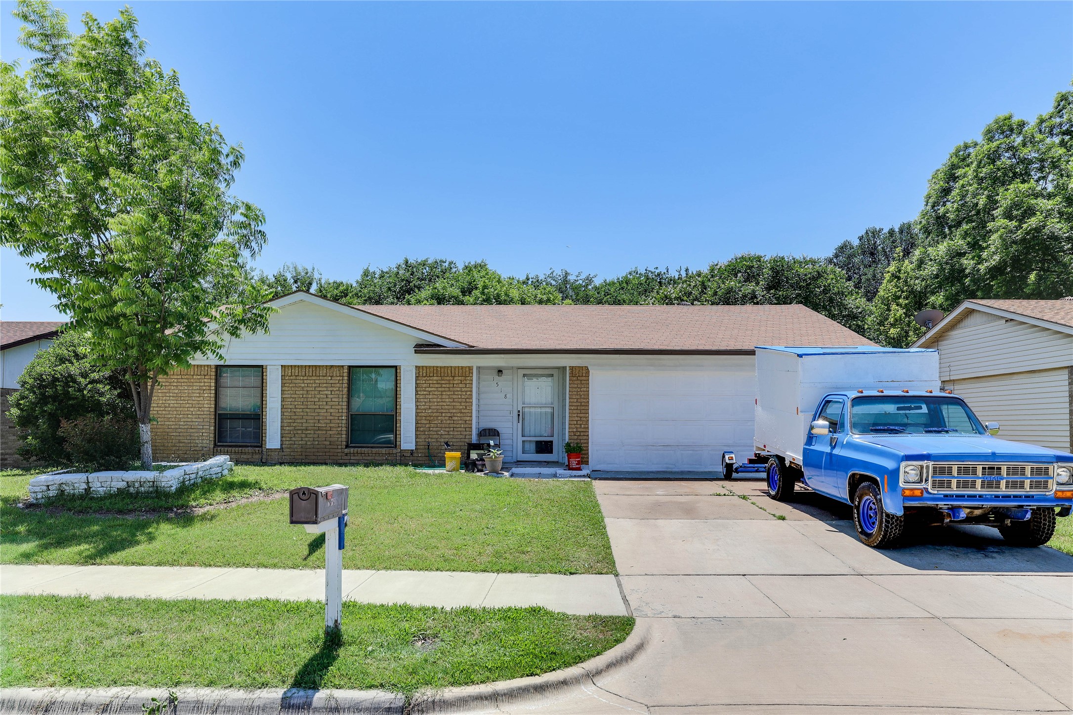 1518 Hanover Drive Arlington TX 76014