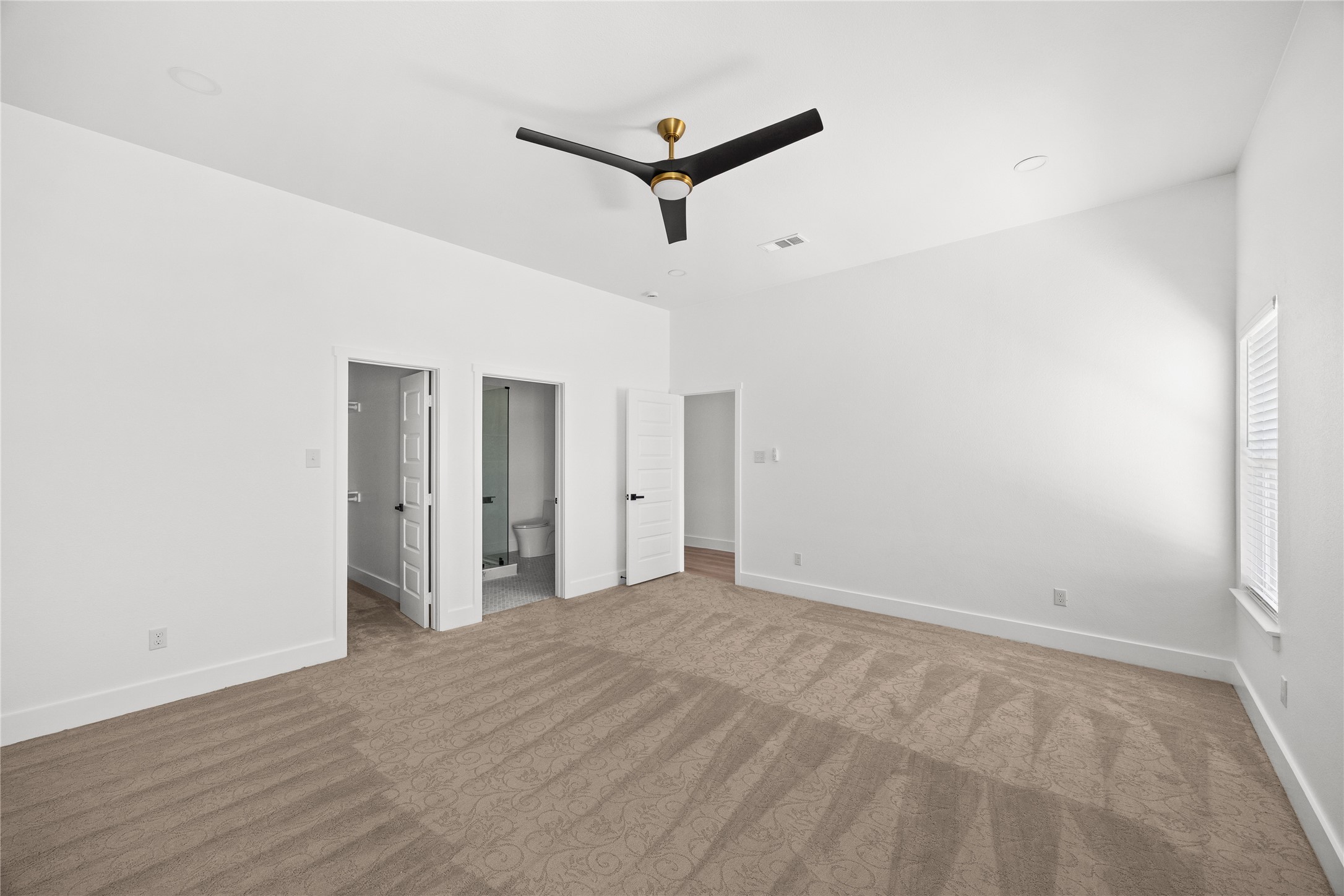 302 E Glenwood Mabank TX 75147