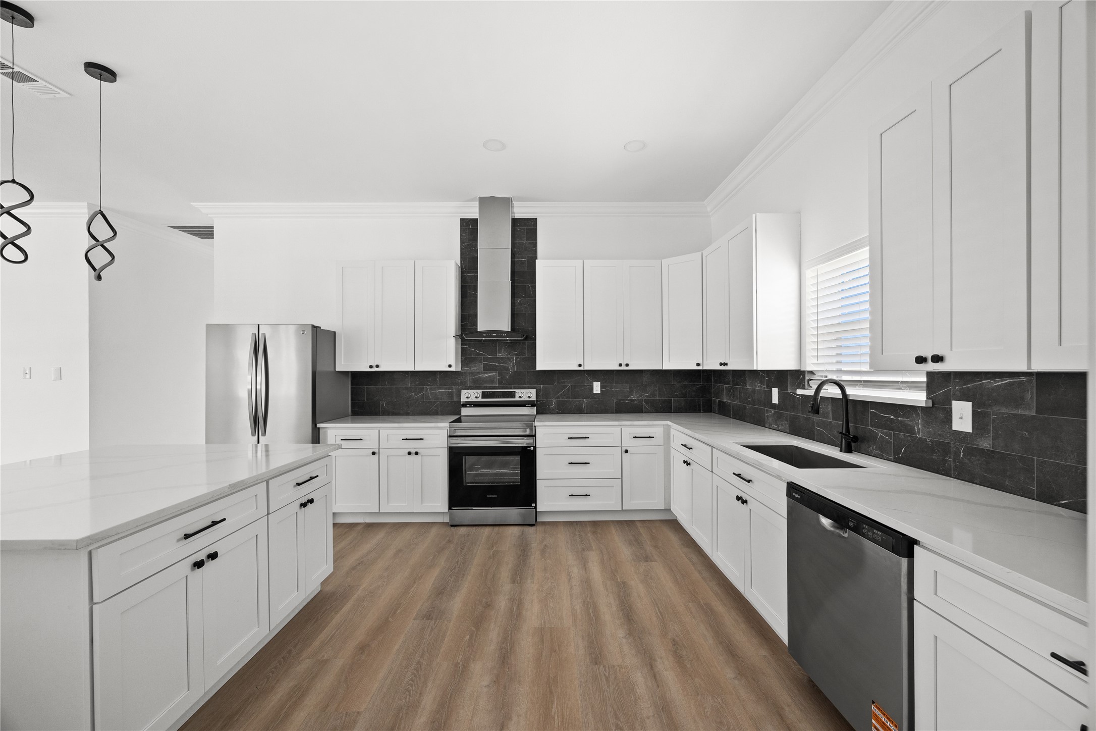 302 E Glenwood Mabank TX 75147