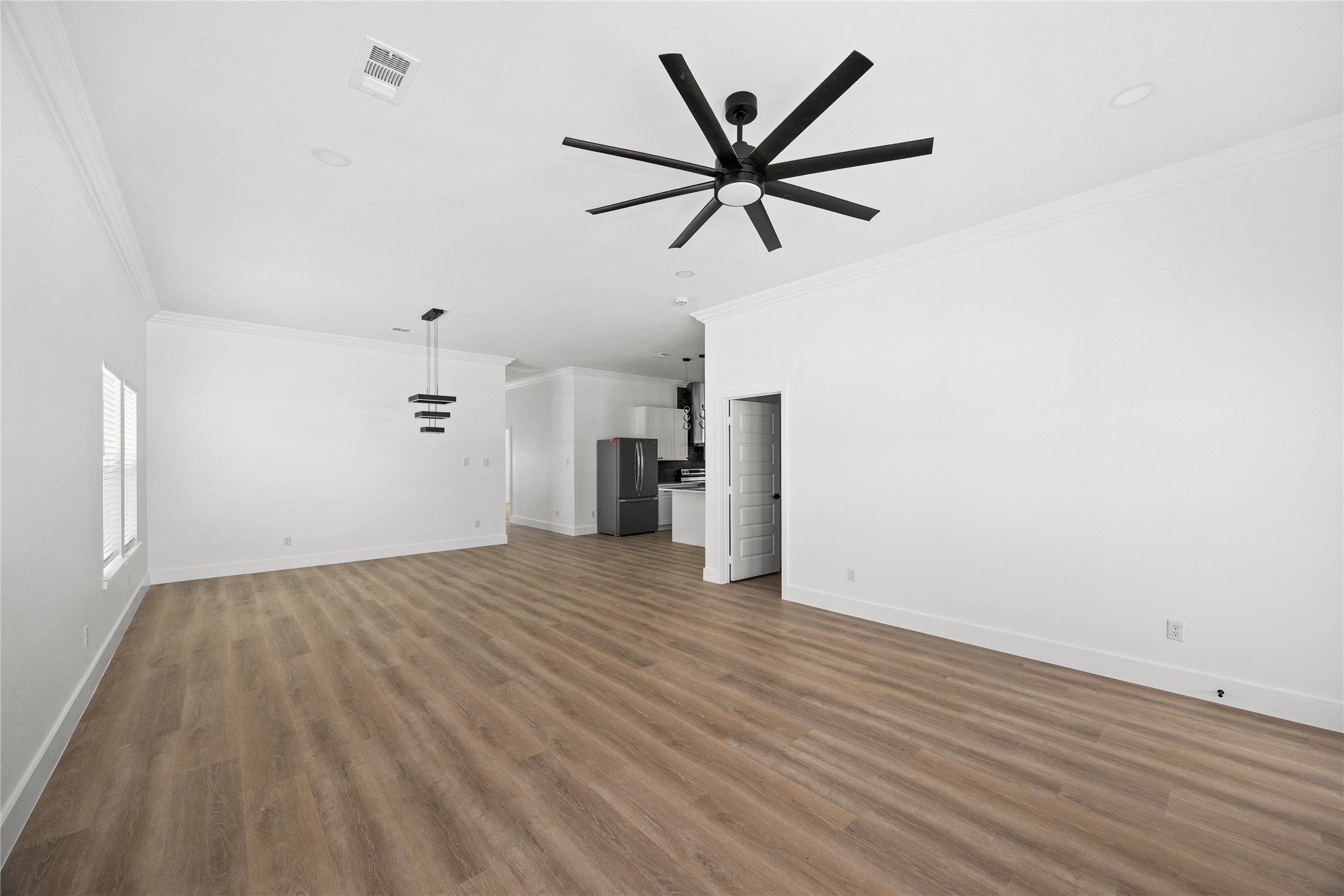 302 E Glenwood Mabank TX 75147