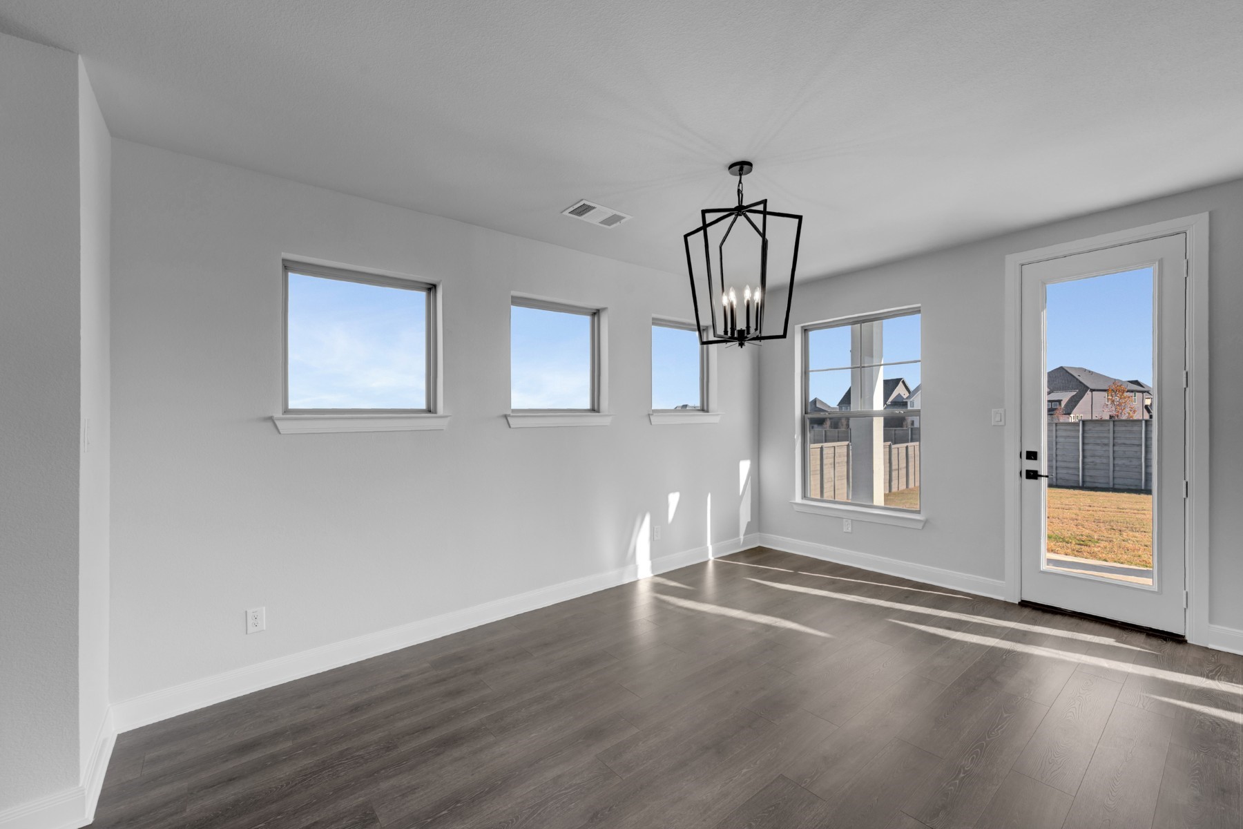 9004 Chestnut Lane Justin TX 76247