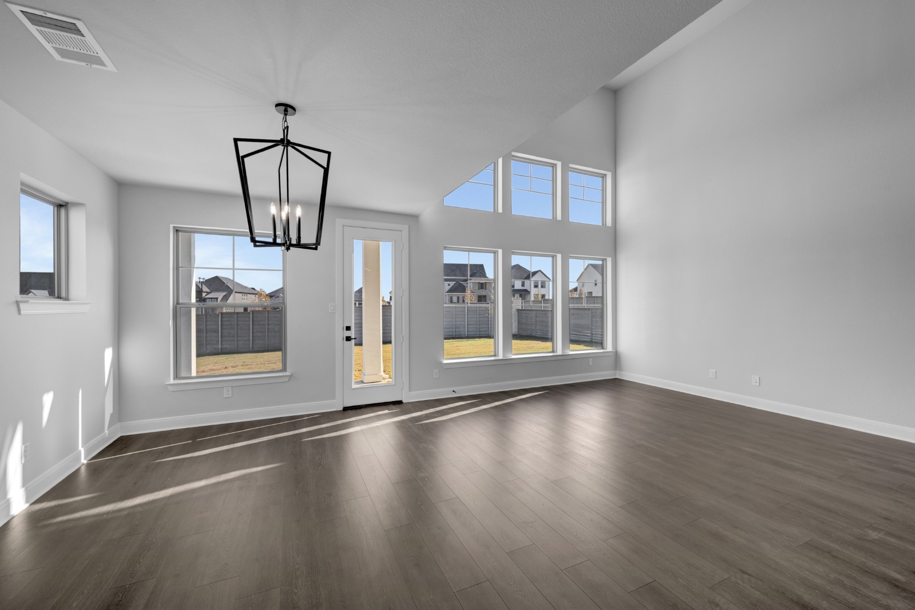9004 Chestnut Lane Justin TX 76247