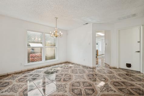 1525 Liberty Lane Mesquite TX 75149