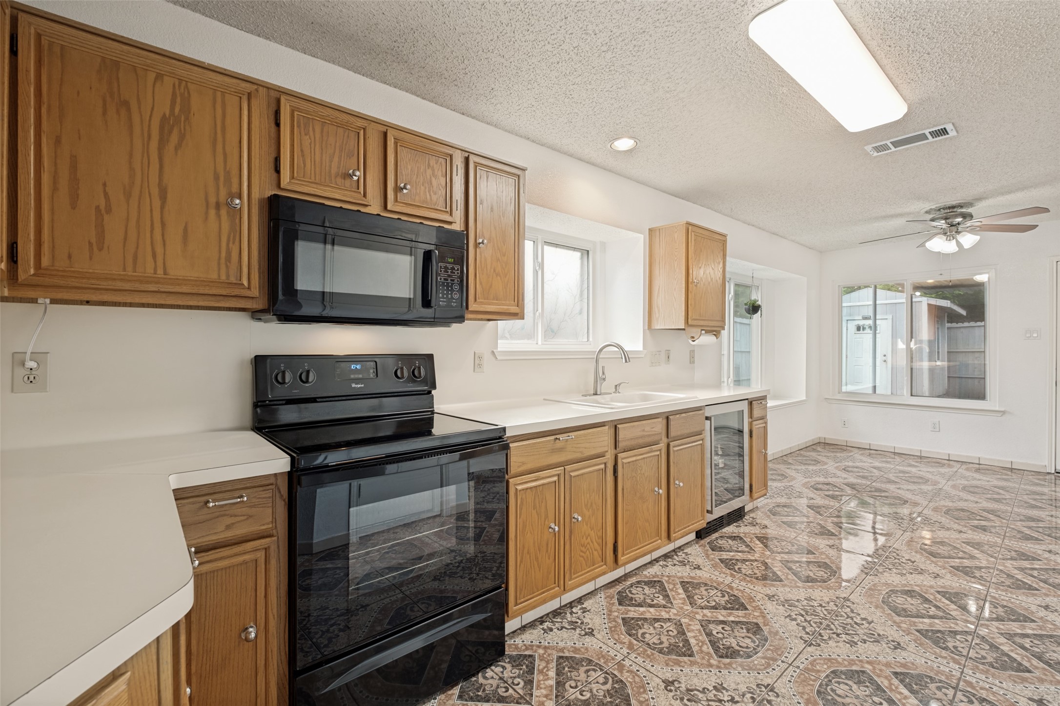 1525 Liberty Lane Mesquite TX 75149
