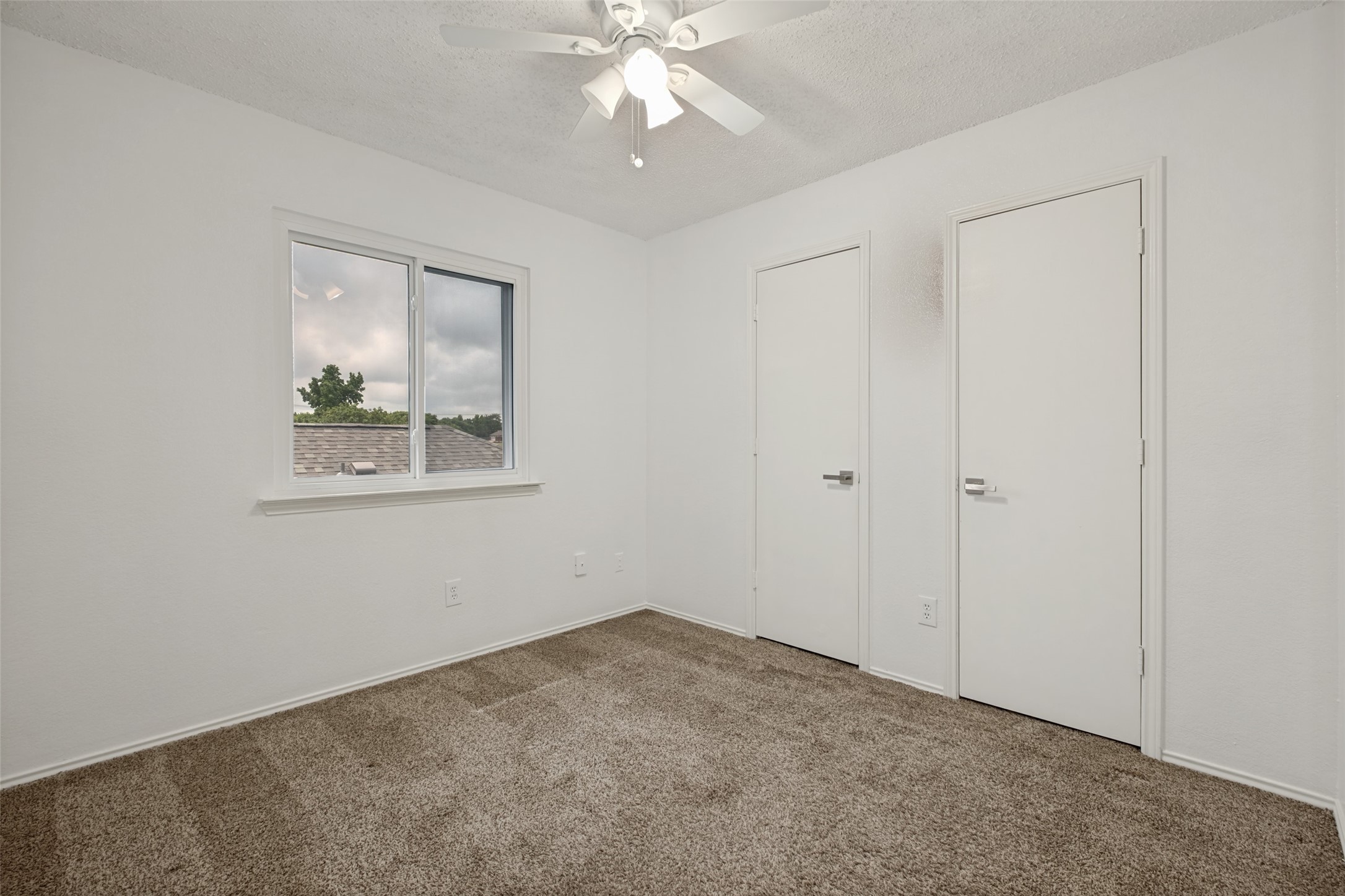 1525 Liberty Lane Mesquite TX 75149