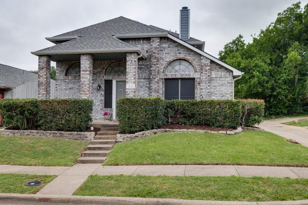 1525 Liberty Lane Mesquite TX 75149