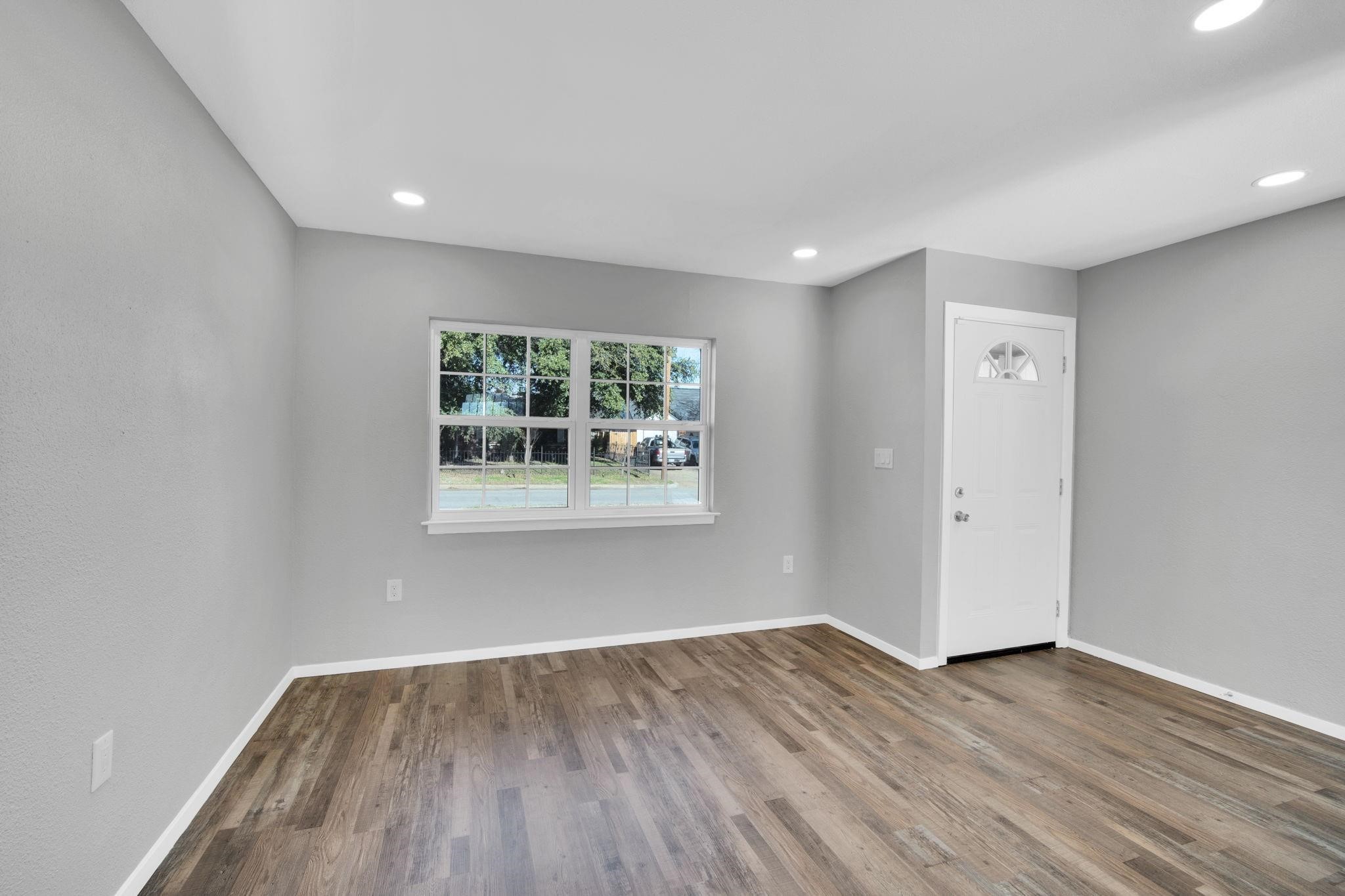 3450 Silverhill Drive Dallas TX 75241