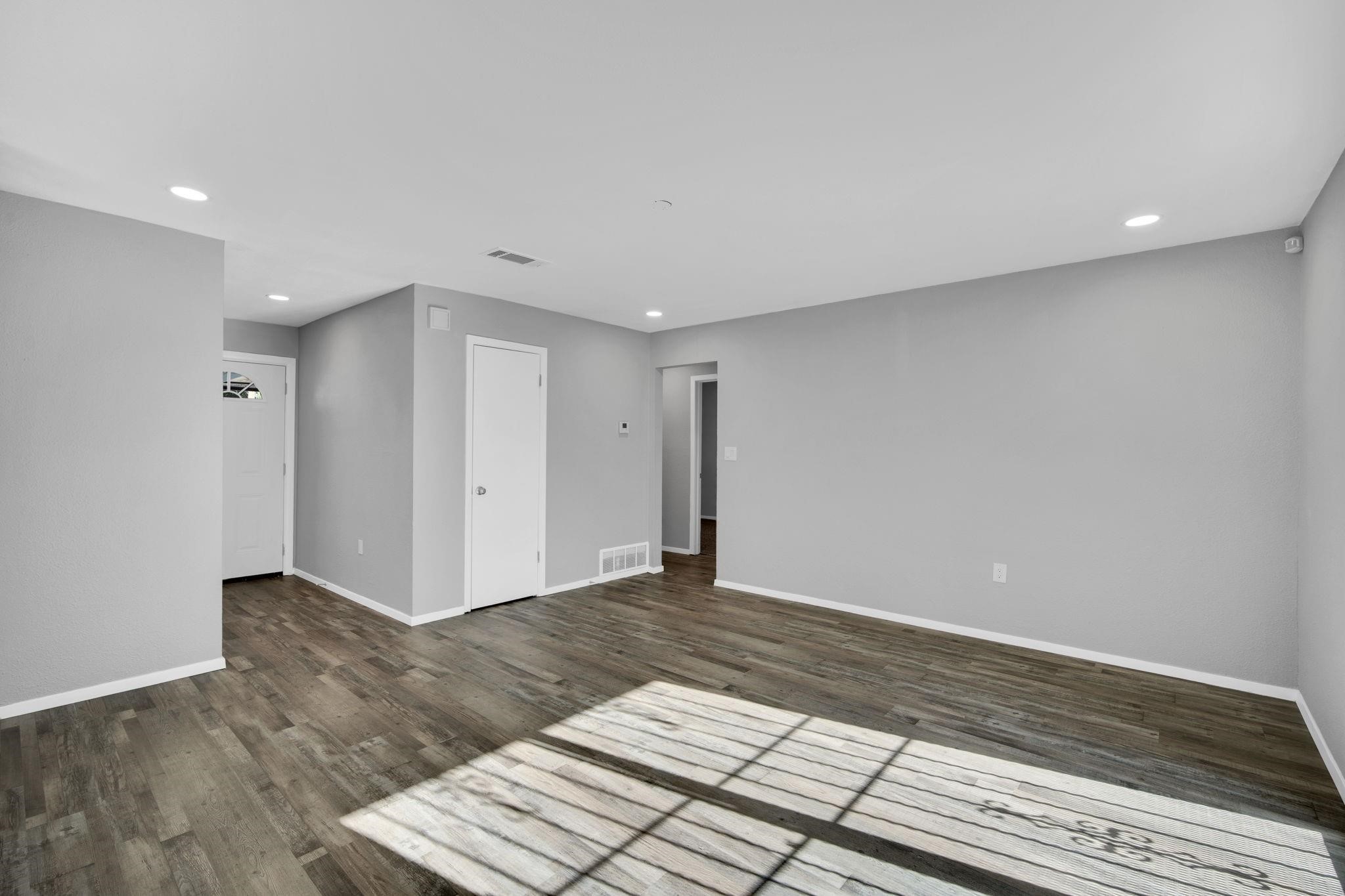 3450 Silverhill Drive Dallas TX 75241